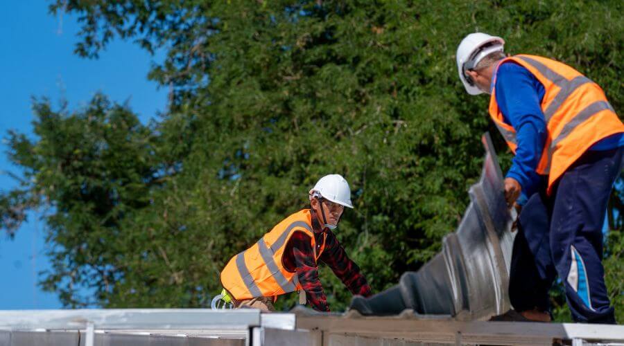 Professional new roof installation services in Greenacres, WA